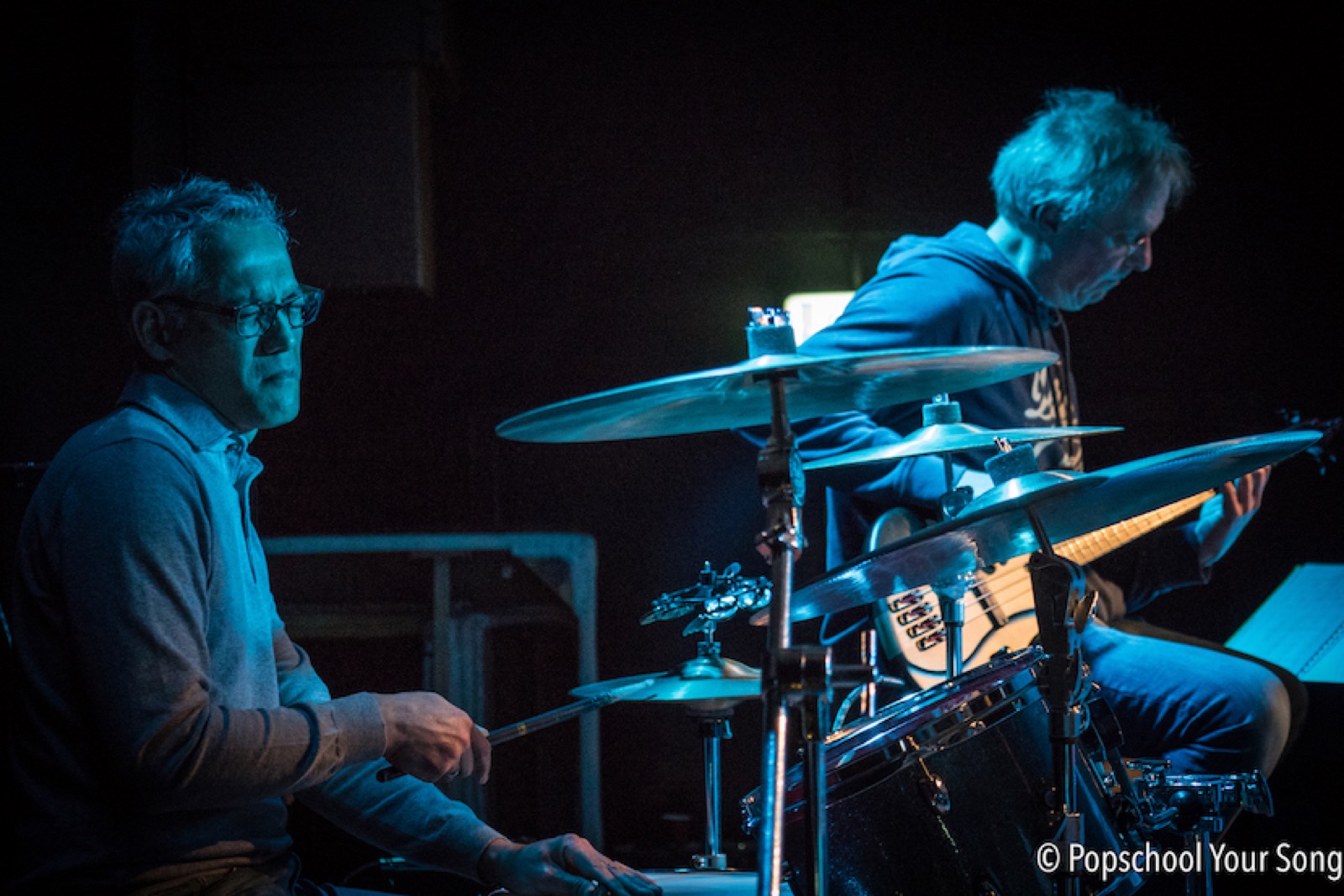 Bandcoaching bij Popschool Your Song, in de les en op het podium